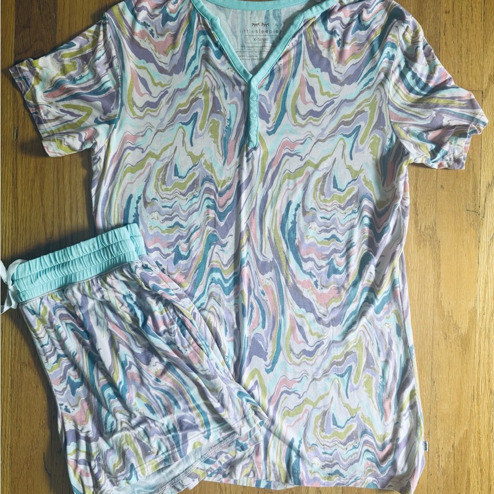 Lil’ Sleepies Pink Marble Swirl Pajama Set - XS
